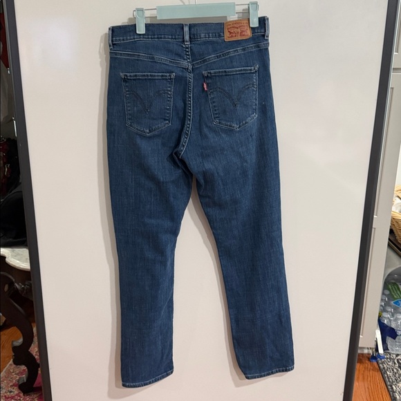 Levi’s Classic straight size 8 - Picture 3 of 5